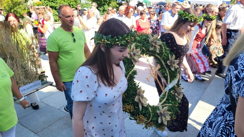 Messenger creation 991A1DE5 C4A2 4FC4 8DF5 B03DDA86EE8D