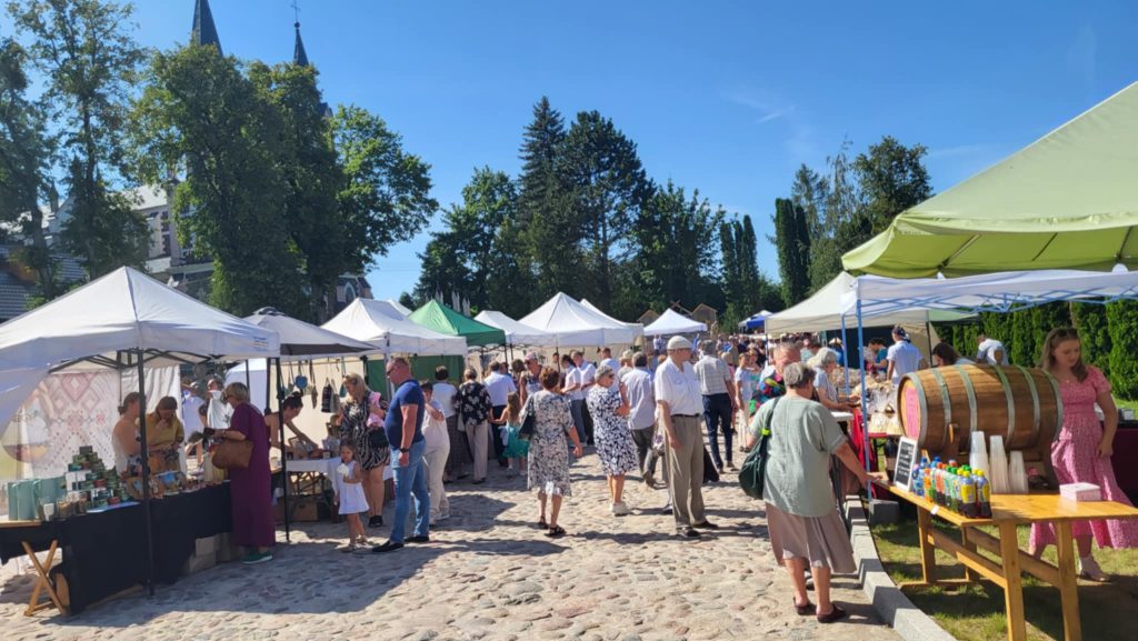 Messenger creation B7DD2537 2904 42D5 B5E3 7D25D4955EE6