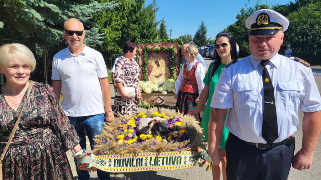 Messenger creation CABEE373 E3F7 48C0 9549 06733F5BF09F 1