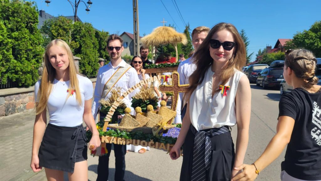 Messenger creation CC04961B 949C 4479 A711 5D18FF40234E