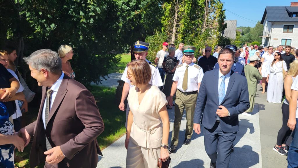 Messenger creation D366A465 EEC1 4C71 A0D7 E35EBC1078BF