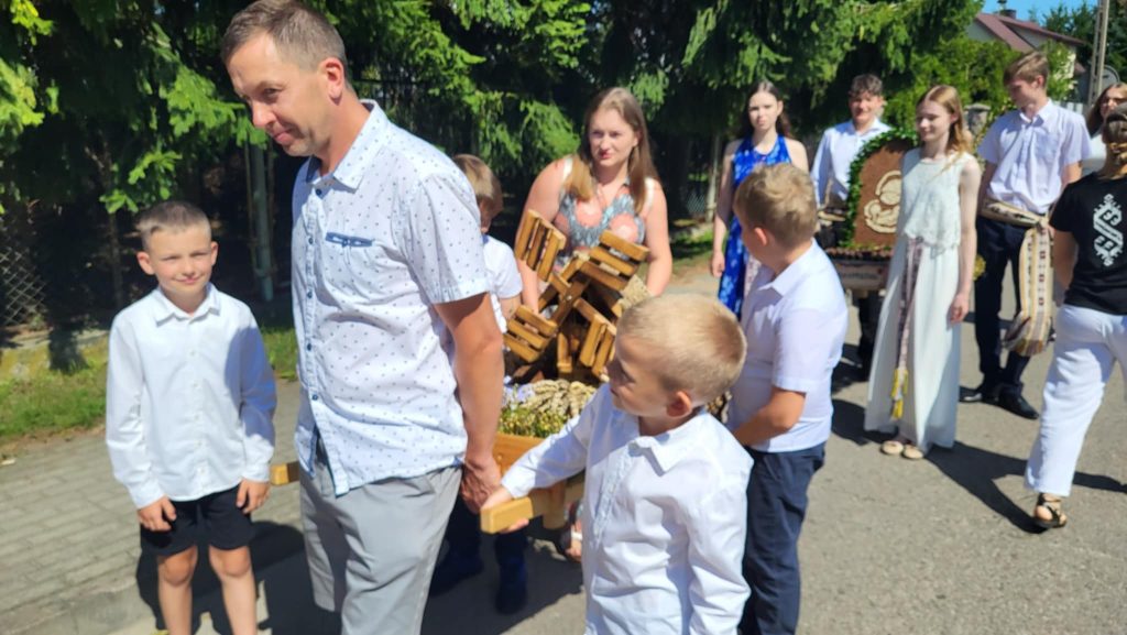 Messenger creation E4E8D1B0 356C 41F8 A121 D4EA1BFD546A