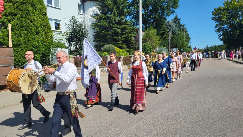 Messenger creation E5A6AC2F 5C35 4A16 85EC EBD15A9BC5A9