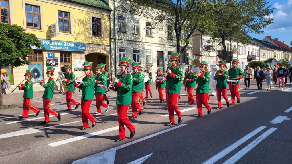 Messenger creation EE05B1A4 FCAD 4BBB 8786 54E577BD142E