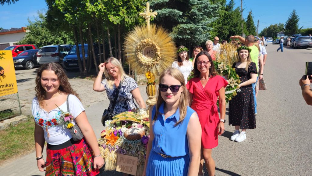 Messenger creation FB64BD1F 9FE3 419B 9E90 9FBE6687FD09