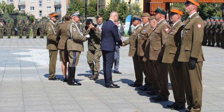 Wojewodzkie obchody Swieta Wojska Polskiego Elk 2025 45