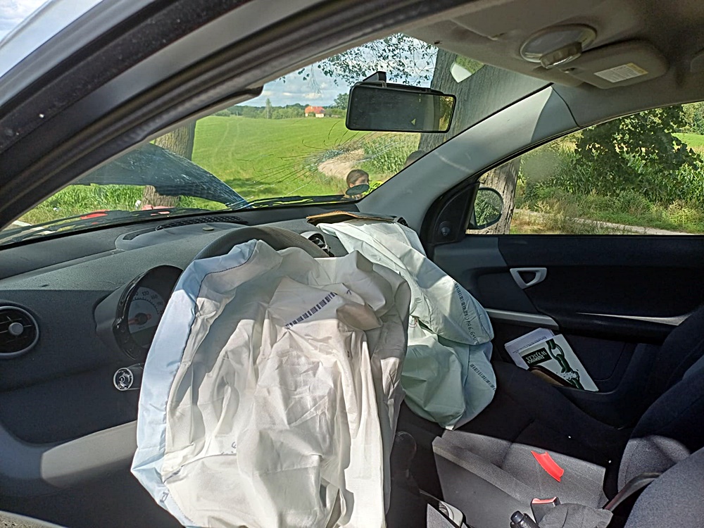 Zderzenie trzech pojazdów w Gałkowie. 5 osób trafiło do szpitali 4 c1e97d53 6f77 4efe a334 05015bfb876f