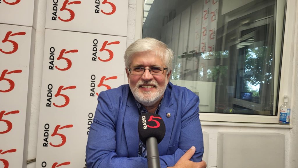 ddbfa764 f303 4ec1 91a9 bae3e8f93d16