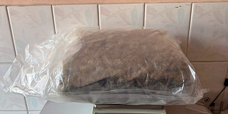 Ujawnili ponad kilogram narkotyków podczas kontroli drogowej 1 zdj. KPP w Giżycku