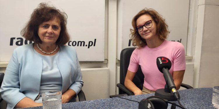 0e53b408 0c0c 46fd 957e d5d3bd5367ac