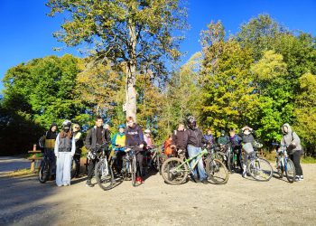 Posprzątali świat na rowerach 31 555417574 1117322507173129 5779796450764527789 n