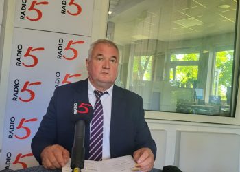 9c036569 a231 44e5 9fba 5911d2a3bc11