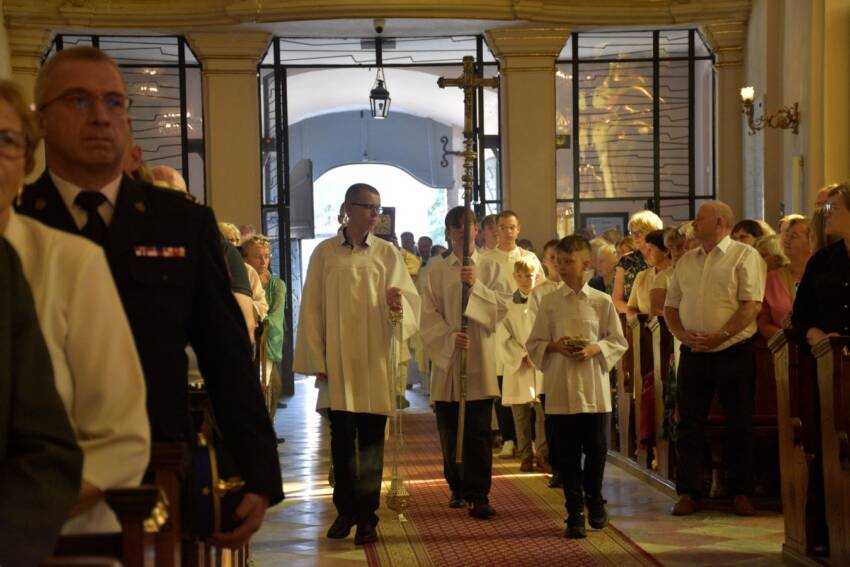 Uroczystości 50-lecia koronacji Cudownej Figury Matki Boskiej Sejneńskiej 43 DSC8632