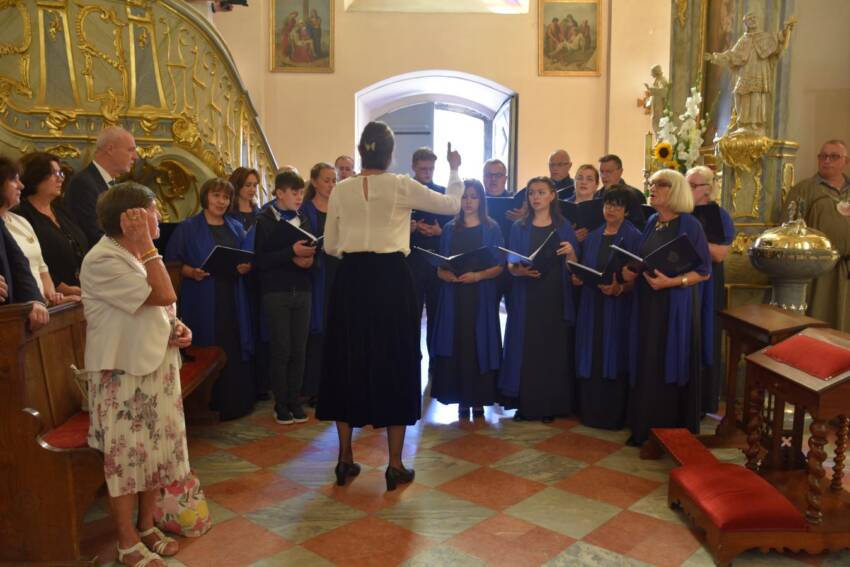 Uroczystości 50-lecia koronacji Cudownej Figury Matki Boskiej Sejneńskiej 44 DSC8633