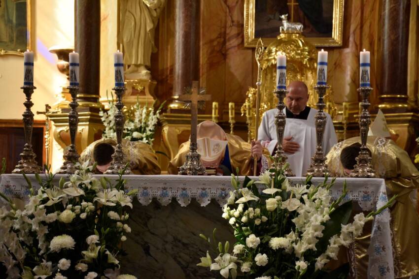 Uroczystości 50-lecia koronacji Cudownej Figury Matki Boskiej Sejneńskiej 45 DSC8639