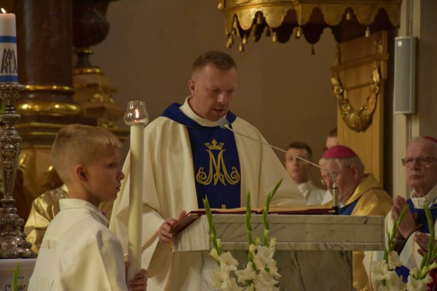 Uroczystości 50-lecia koronacji Cudownej Figury Matki Boskiej Sejneńskiej 32 DSC8670