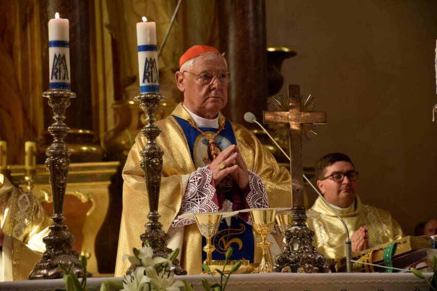 Uroczystości 50-lecia koronacji Cudownej Figury Matki Boskiej Sejneńskiej 29 DSC8720