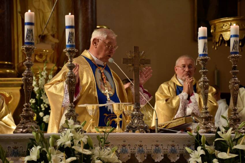 Uroczystości 50-lecia koronacji Cudownej Figury Matki Boskiej Sejneńskiej 28 DSC8724