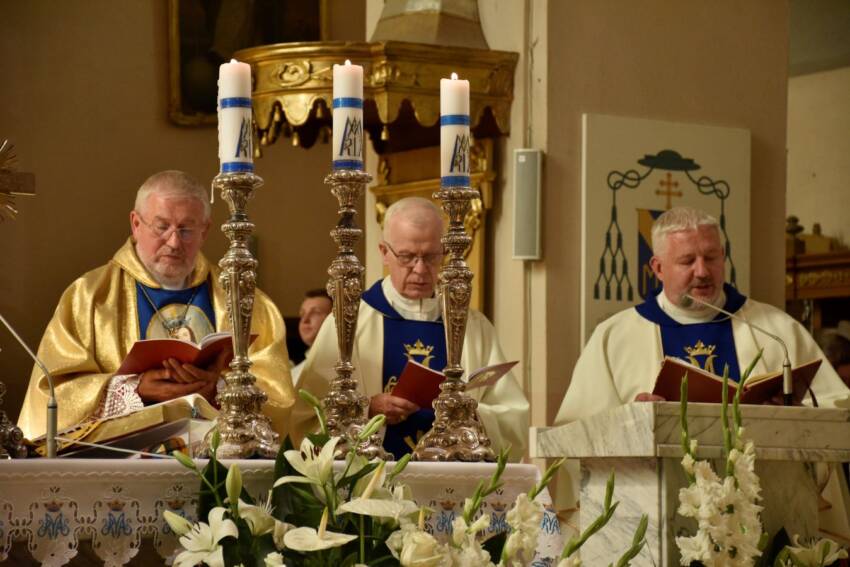 Uroczystości 50-lecia koronacji Cudownej Figury Matki Boskiej Sejneńskiej 26 DSC8728