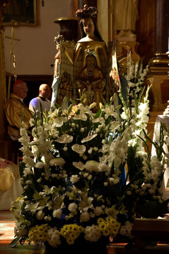 Uroczystości 50-lecia koronacji Cudownej Figury Matki Boskiej Sejneńskiej 15 DSC8773