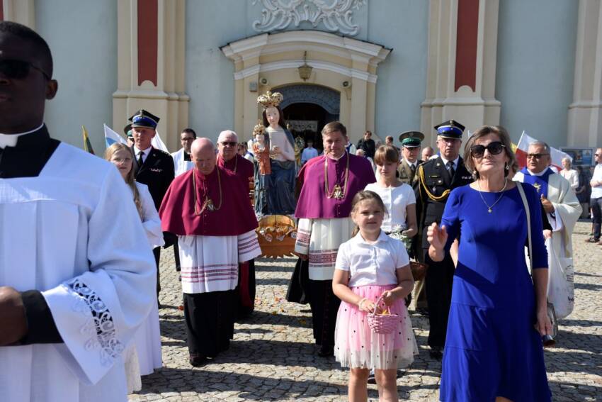 Uroczystości 50-lecia koronacji Cudownej Figury Matki Boskiej Sejneńskiej 8 DSC8782