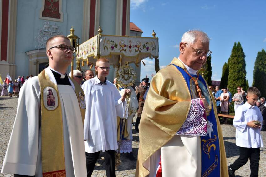 Uroczystości 50-lecia koronacji Cudownej Figury Matki Boskiej Sejneńskiej 9 DSC8786