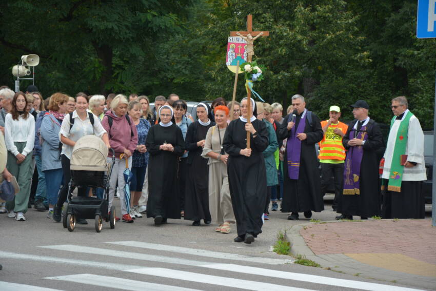 Około 800 pątników ruszyło do Żylin 5 DSC 2422