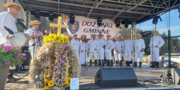 Podziękowania za plony w gminie Świętajno 1 Dozynki gminy Swietajno22c12d03 0588 476a 9c96 944804dd215b