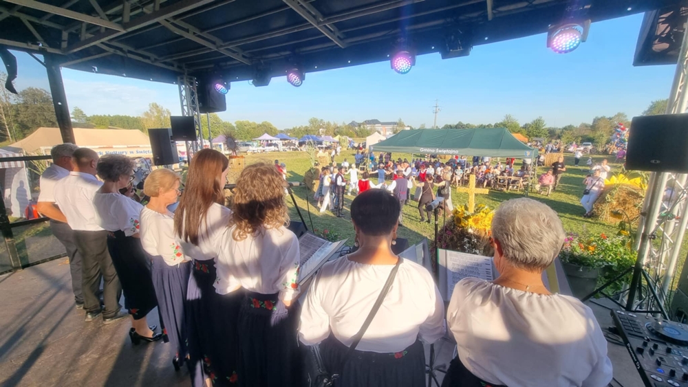 Podziękowania za plony w gminie Świętajno 10 Dozynki gminy Swietajno58e216ba f5eb 497b b527 2c94f0b58213