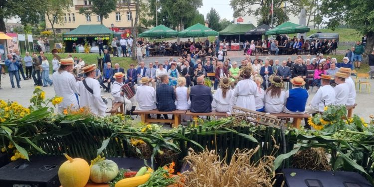 Dozynki w Wizajnach58719e2d cd3c 4bd8 81cb 68bba3fe2758