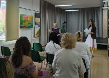 Narodowe Czytanie w MBP w Ełku, zdj. Radio 5