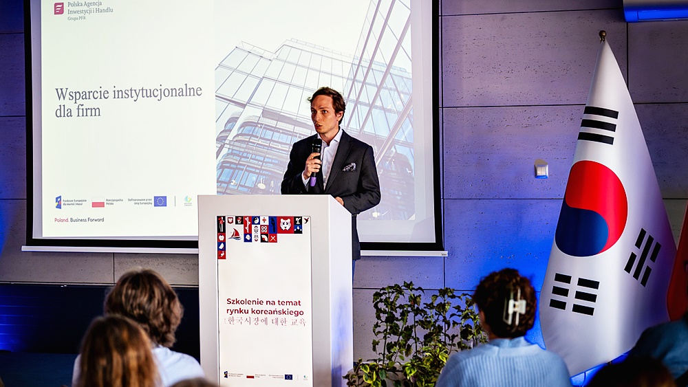 Warmia i Mazury kierują uwagę na Azję 8 Z aparatem Fabiszewski 7