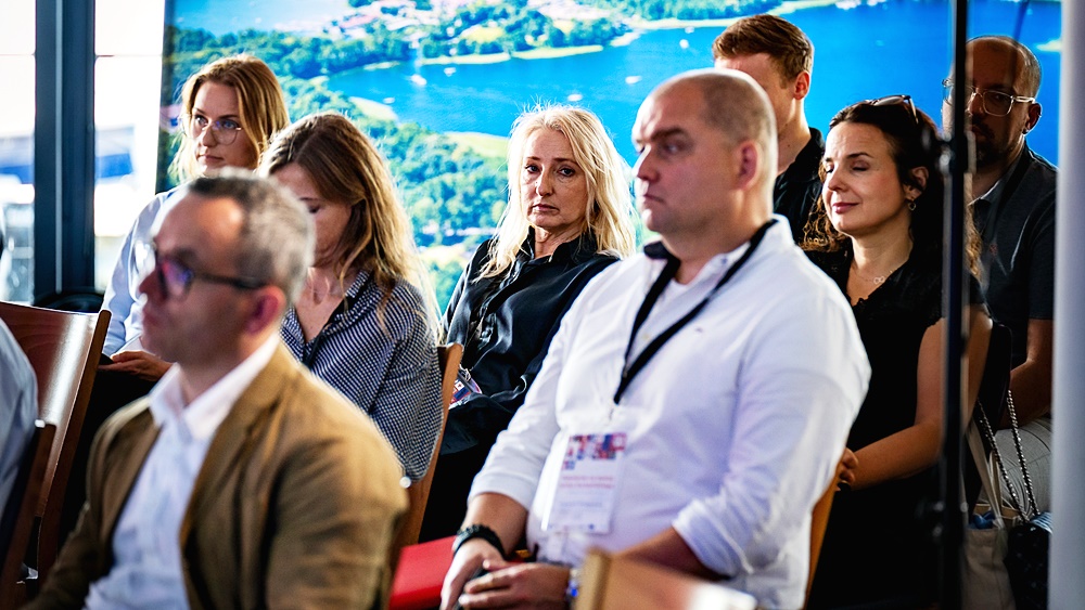 Warmia i Mazury kierują uwagę na Azję 9 Z aparatem Fabiszewski 8