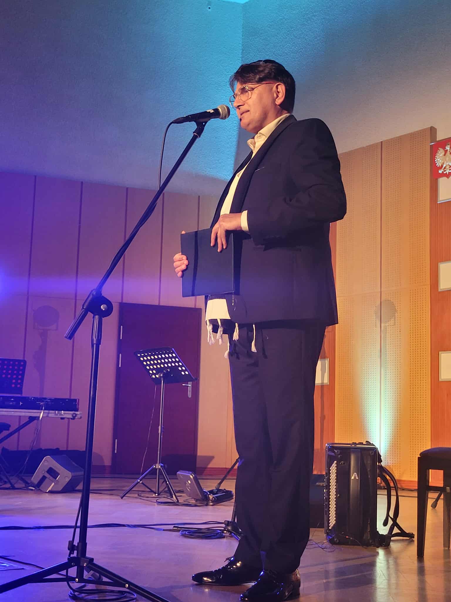 ca8306b3 dc7d 432a 8519 cb4cb1fecf92