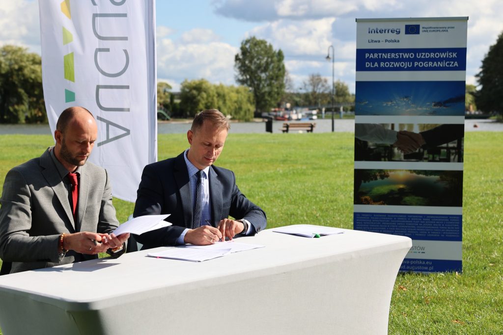 221 nowych drzew i krzewów 1 grafika 1