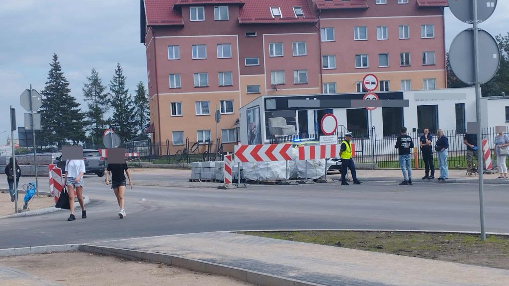 received 1105604844516780 crop