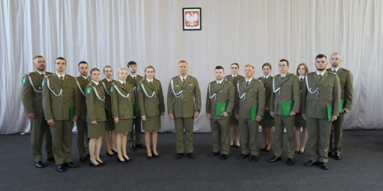 Jest 26 nowych strażników granicznych 1 slubowanie 2