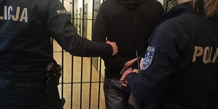 Impreza zakończona zatrzymaniem i zarzutami 1 zdj. KPP w Ełku