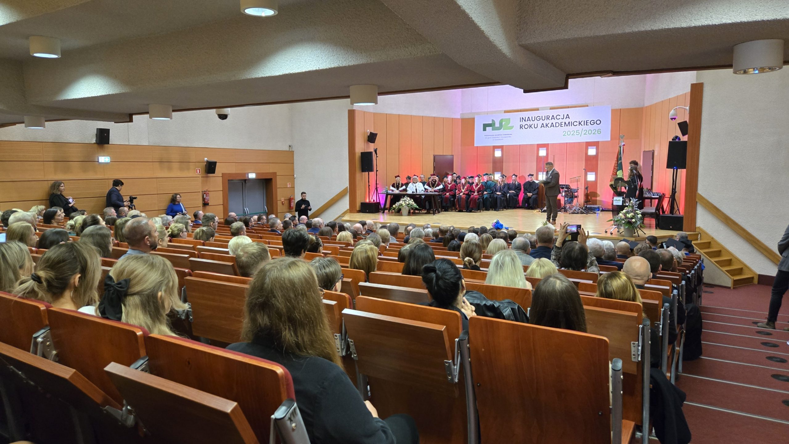 Inauguracja roku akademickiego 6 08a00257 a3bd 480f b78e 9bb57fbb478d scaled