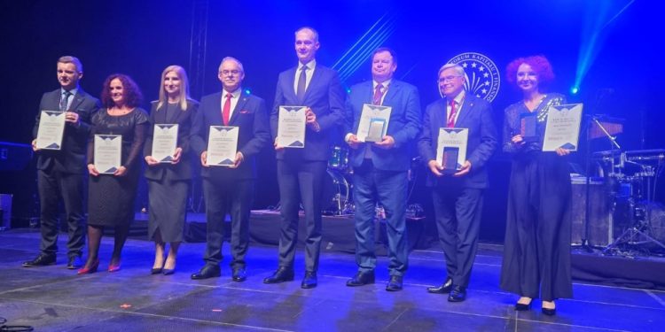 Suwałki w czołówce rankingu „Dotacje z Unii Europejskiej 2004–2024” 1 1