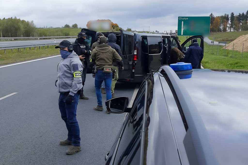 Służby rozbiły gang narkotykowy 9 3 462034 g