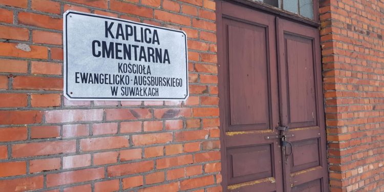 41f5b7be 2964 4643 987d d84cb958600d