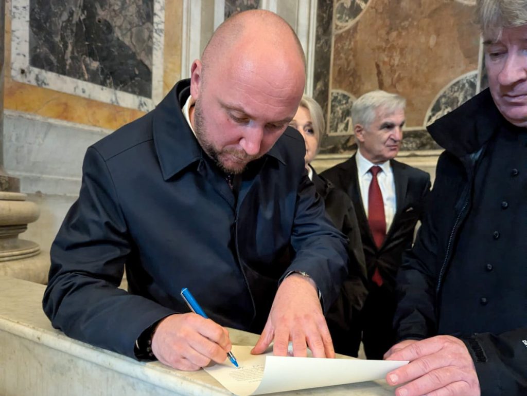 557740906 1309361211210742 2845934021973654534 n