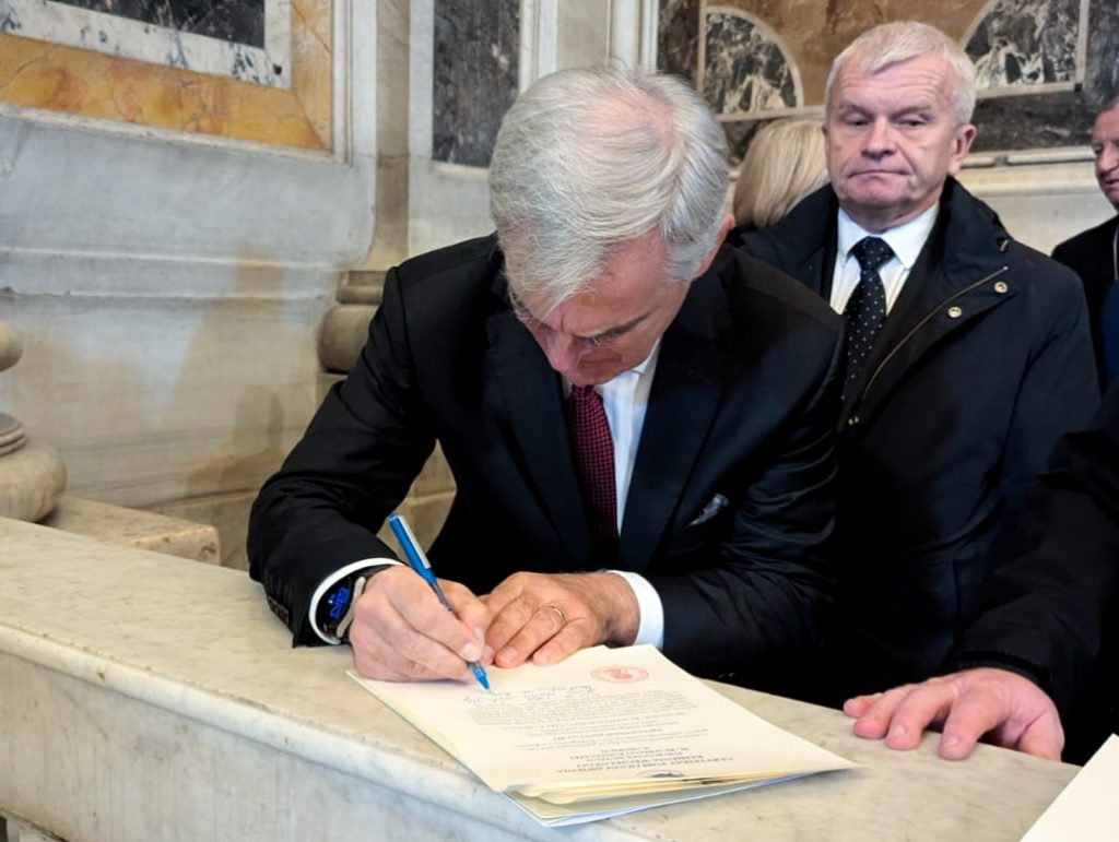 568261522 1309362137877316 6907657436165127814 n