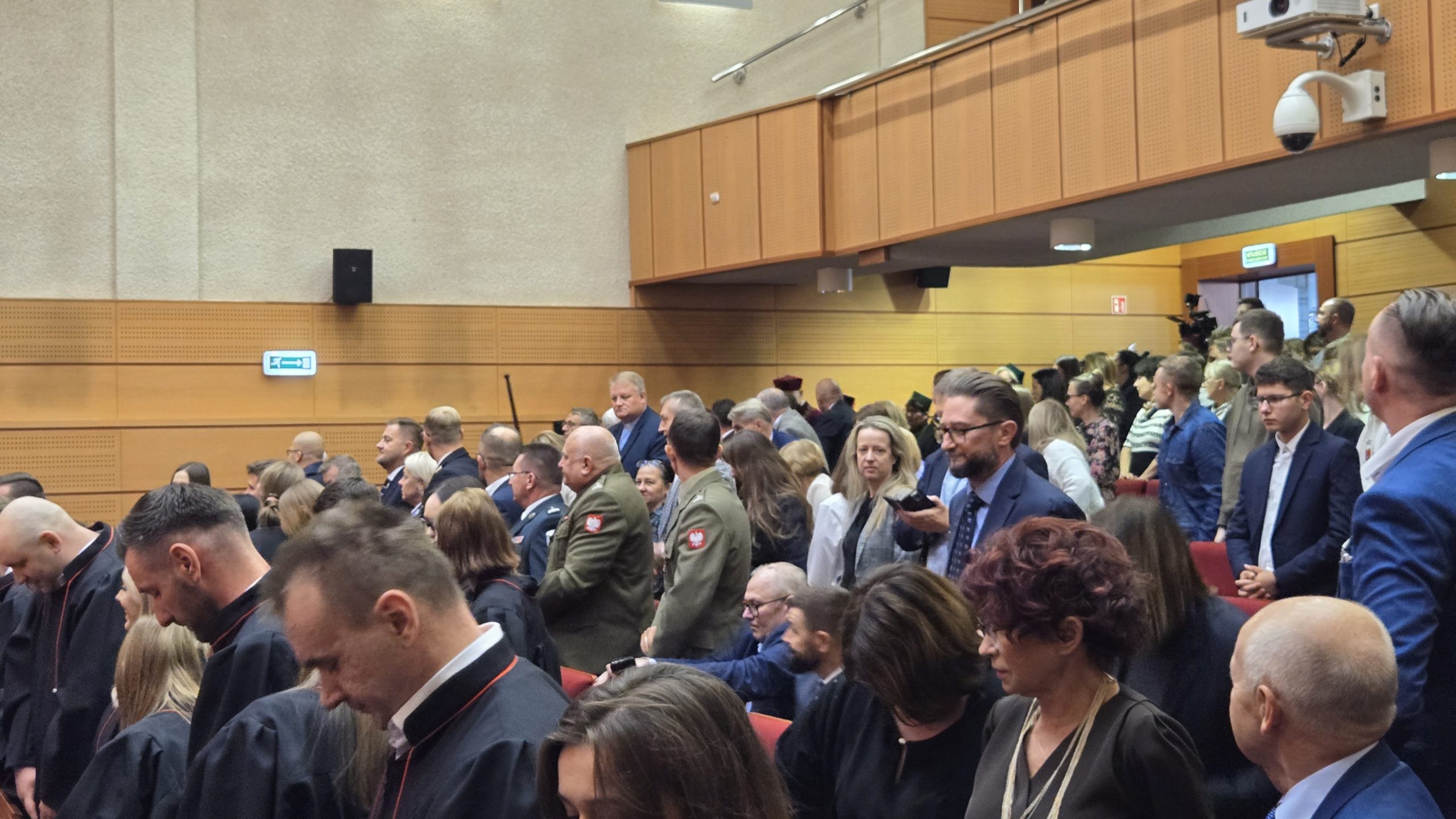 Inauguracja roku akademickiego 16 72cd7248 95ff 4307 a131 566a86c8576d scaled