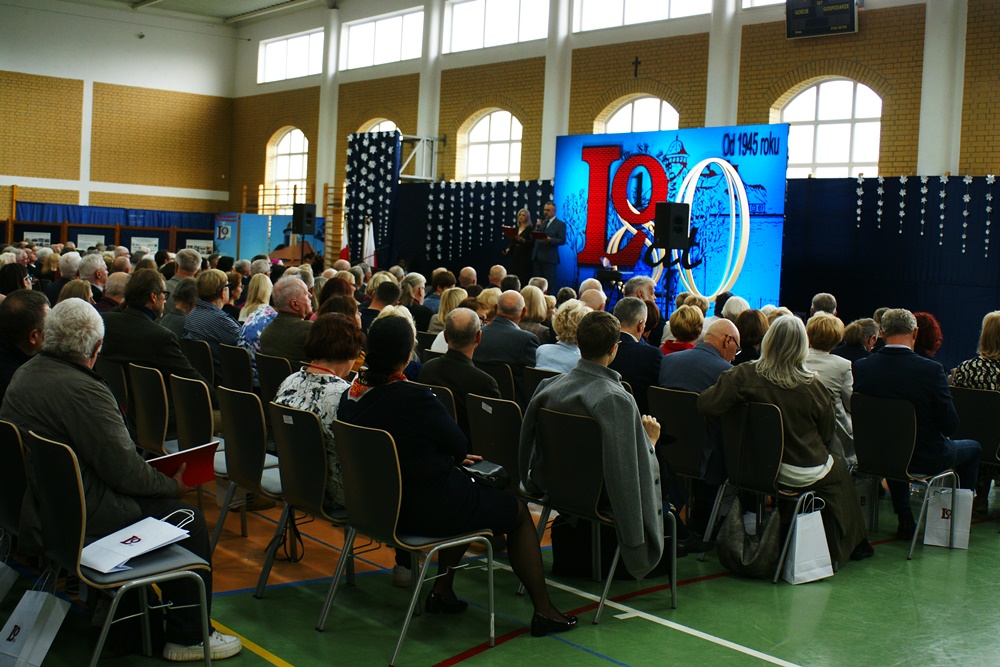 "Czerwony ogólniak" świętuje 80-lecie istnienia 6 DSC03095