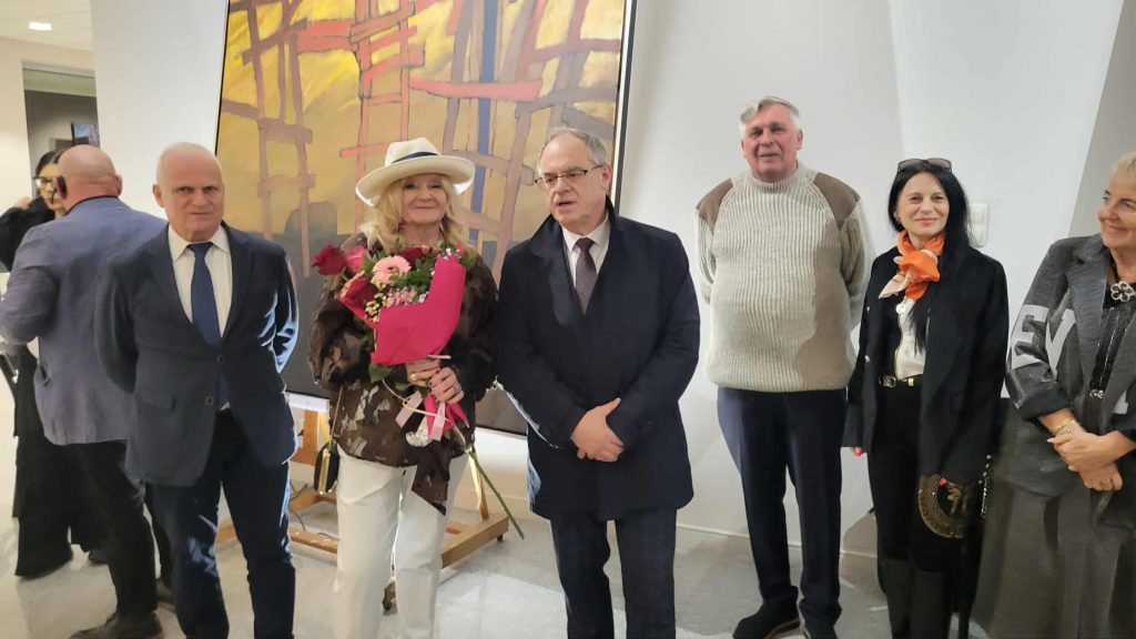 Messenger creation 8C1E8447 96A2 4EB7 9FC4 03648B29A418