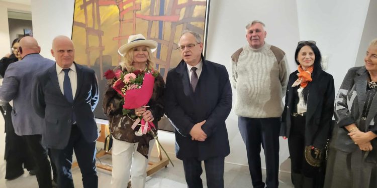 Messenger creation 8C1E8447 96A2 4EB7 9FC4 03648B29A418