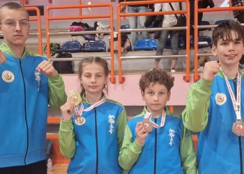 Pierwszy po wakacjach start mają za sobą 8 zdj. R. Karpiński