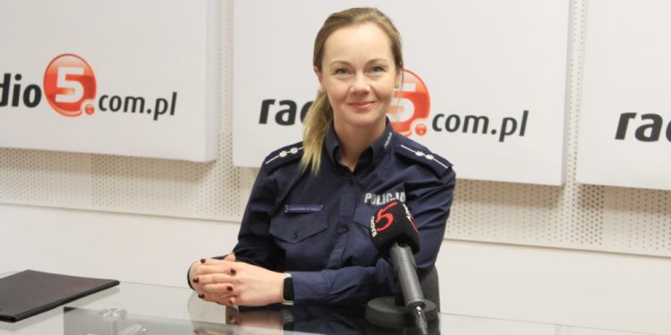 agata kulikowska crop